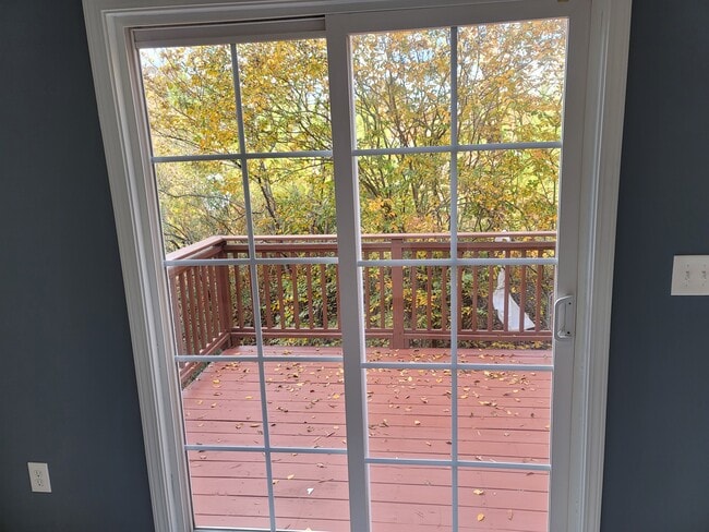 Photo - 650 Ganyard Farm Way