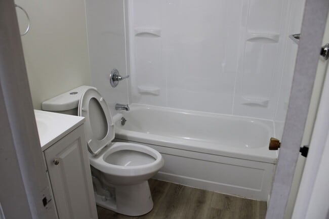 Photo - 2 bedroom House by Round-a-Bout