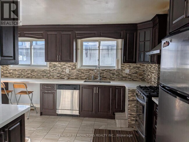 Photo - 50 Marbury Crescent