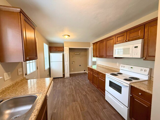 Photo - 12 Templewood Dr