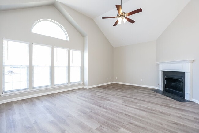 Photo - 4019 Wisdom Way