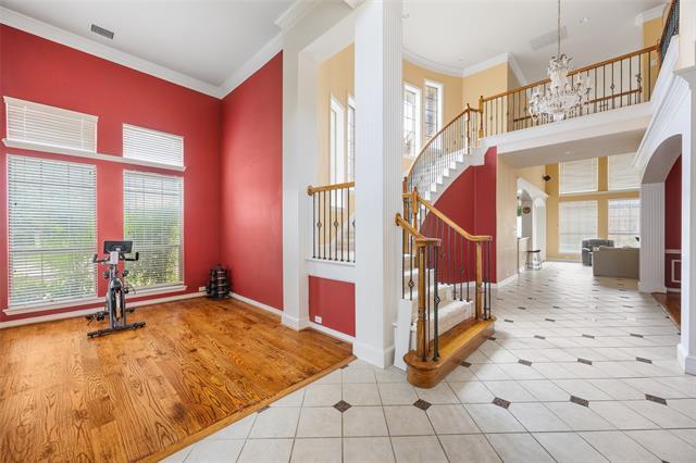 Photo - 2300 All Saints Ln