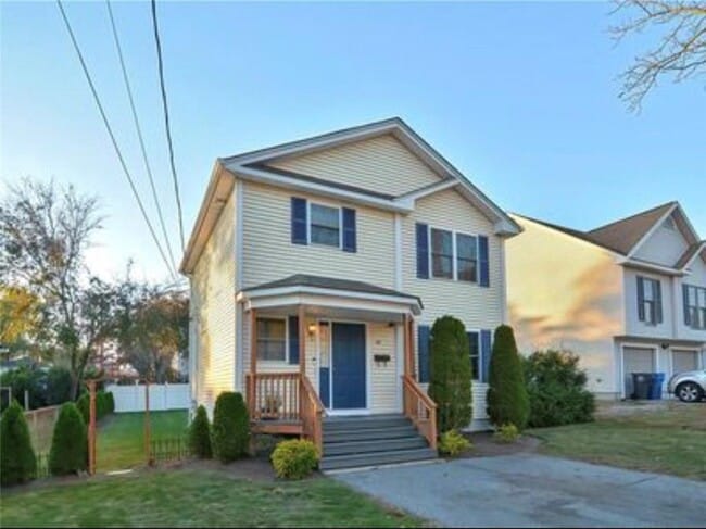 Photo - 44 Lark Ave