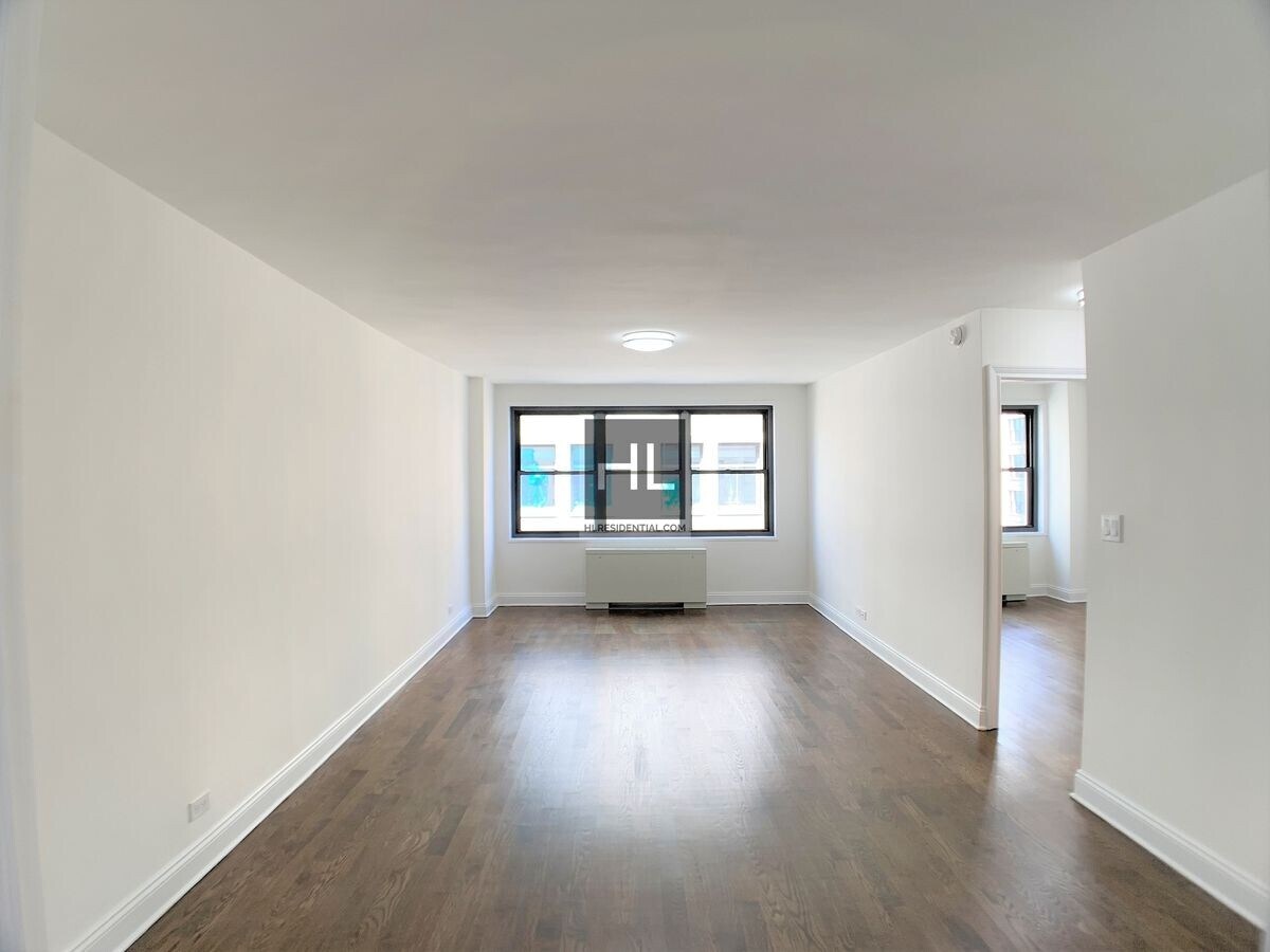 5 AVENUE - 5 AVENUE Apartment Unit 9G