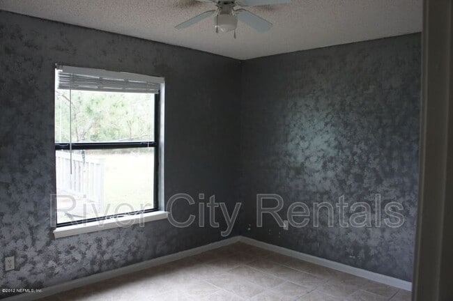 Photo - 849 Candleknoll Ln