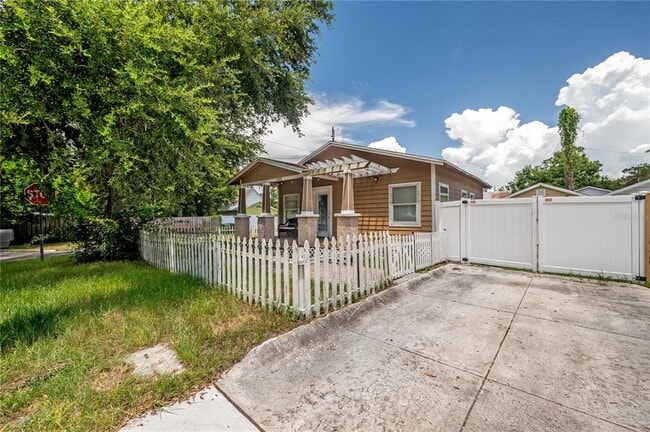 Photo - 1302 E Louisiana Ave