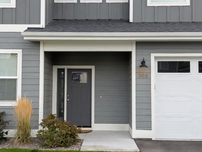 Photo - 302 Cottage Dr