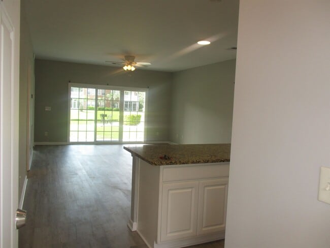 3923 Gladiola Ct