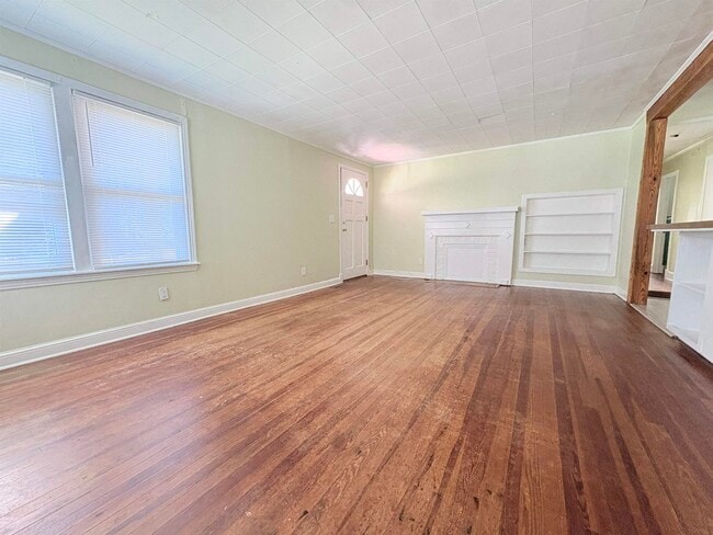 Photo - 3022 Livingston Rd