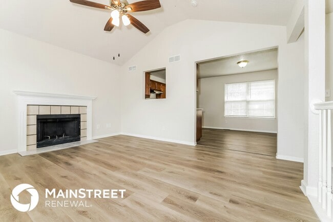 Photo - 20229 E 17th St N