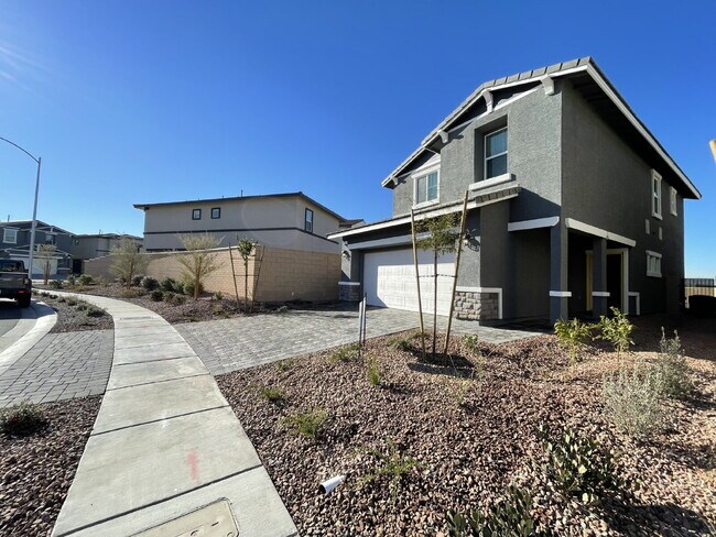 Photo - 4 BED 2.5 BATH 2 CAR GARAGE SINGLE FAMILY HOME IN CADENCE, HENDERSON w/ LARGE BACKYARD