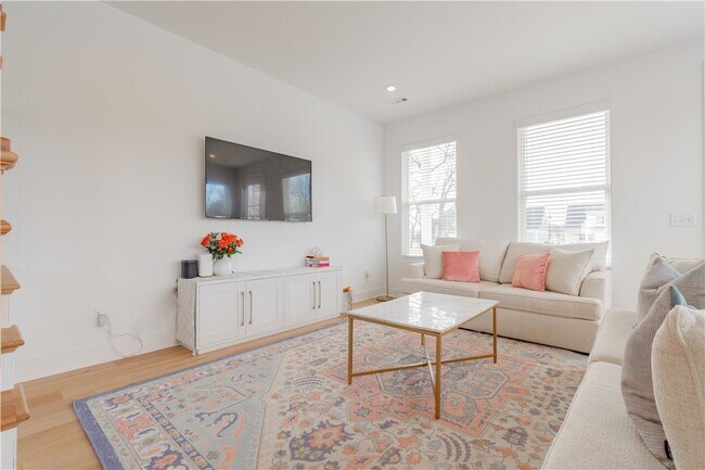 Photo - 1316 S College Ave