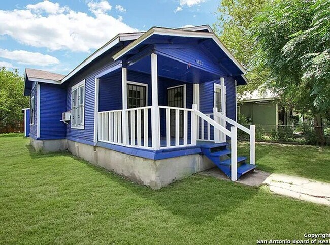 Photo - Lovely 3-Bedroom Home Near Downtown