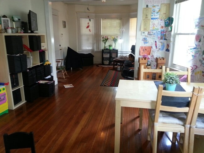 149 Eagle St Unit 1