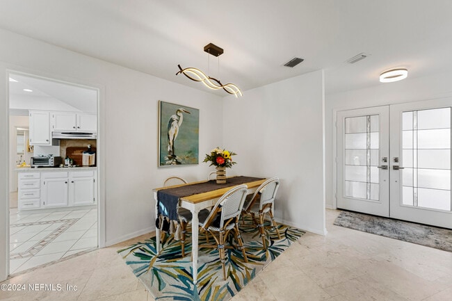 Photo - 543 Rutile Dr