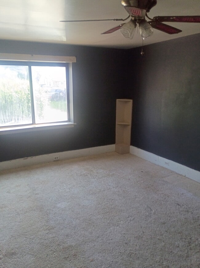 Photo - 272 Locust St