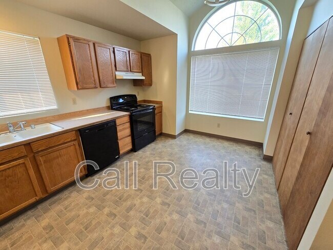 Photo - 5116 S Smith Ct