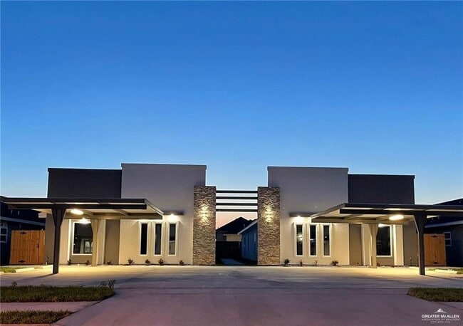 Building Photo - 14 Rafael Dr Unit 3