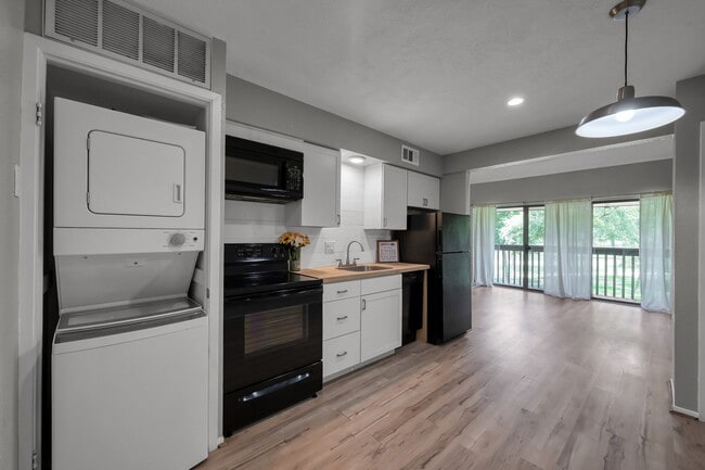 Photo - 12900 Walden Rd Unidad 1010-J
