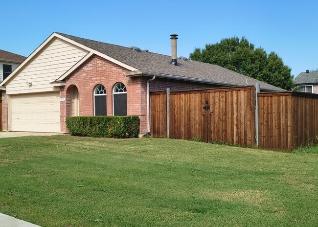 Building Photo - 1033 Lakeview Ct Rental