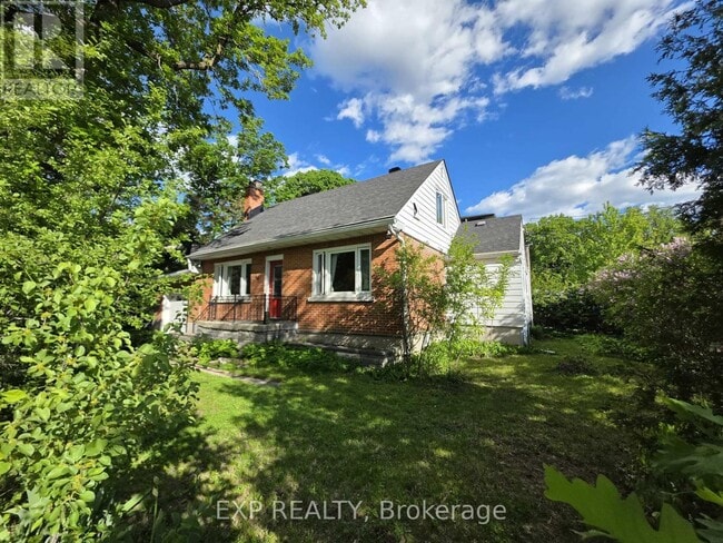 Photo - 44 Clearview Ave