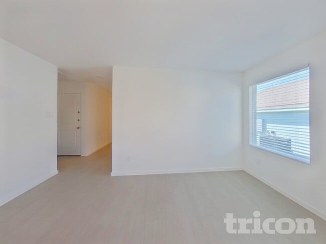 Photo - 10704 Dusty Rnch Rd