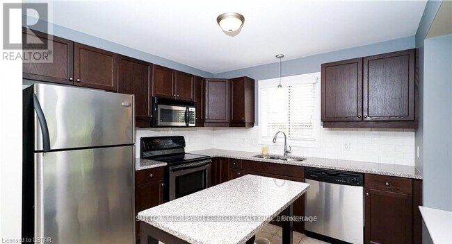 Photo - 1708 Mickleborough Dr