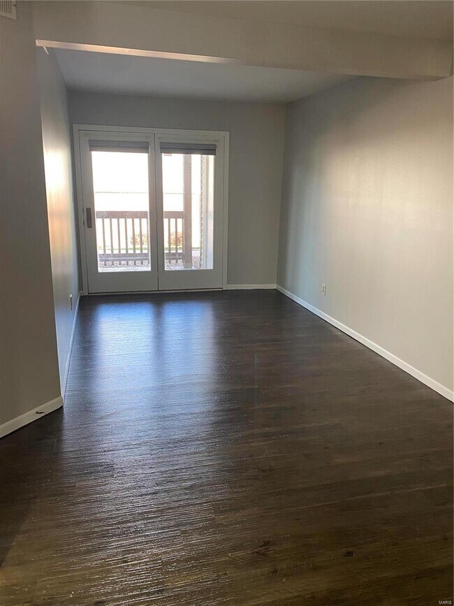 1004 King Dr Unidad 1D Rental Saint Charles, MO