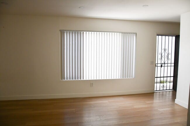 Photo - Valencia (994) Unidad Valencia (994) #104