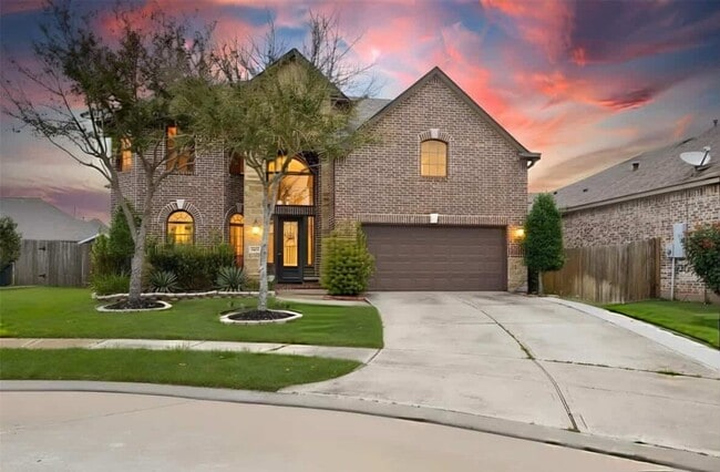 Building Photo - 1630 Mahan Dr