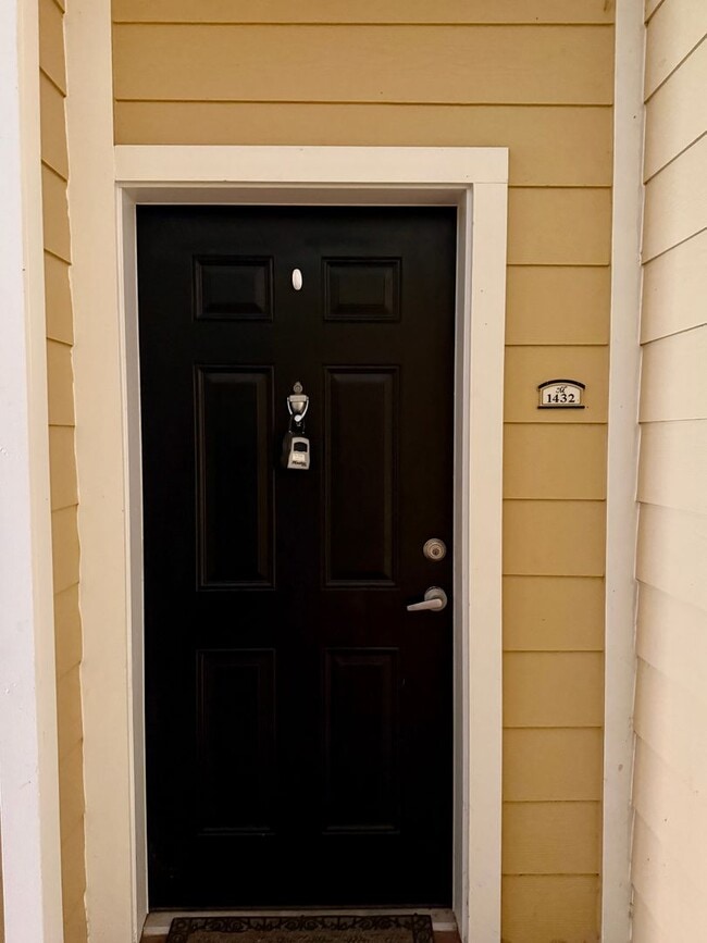 Photo - 8539 Gate Pkwy W