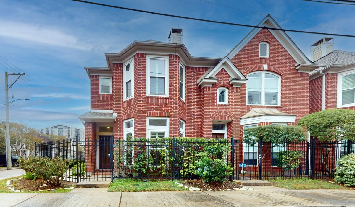 Photo - 2102 Gillette St Townhome