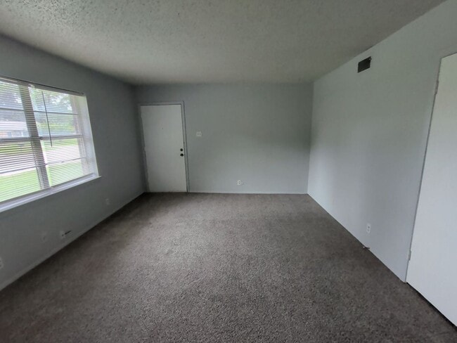 Photo - 1905 Kent Dr