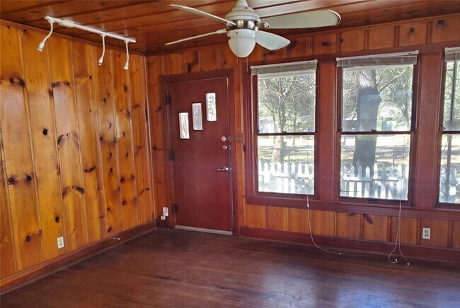 Photo - 4409 Merle Dr