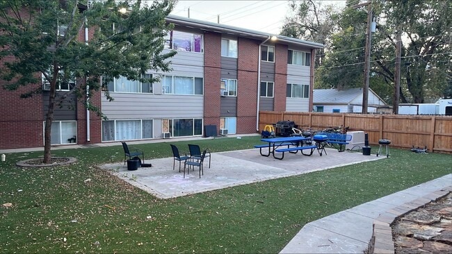 BG - SUMMIT VIEW APARTMENTS