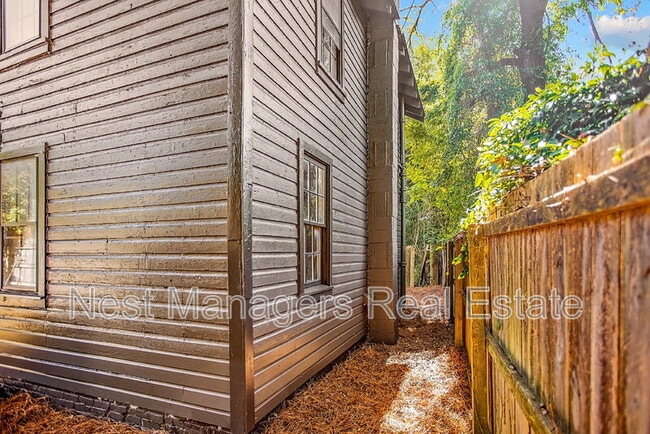 Photo - 210 Sedberry St Unit 210.5 Sedberry