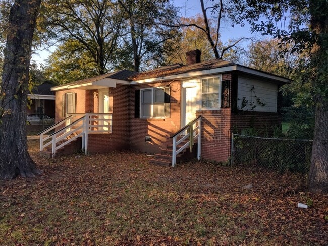 Photo - 1236 Alta Vista Dr House