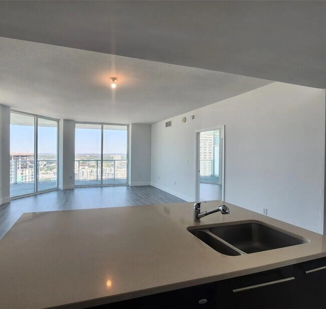 Photo - 1900 N Bayshore Dr Unit 37