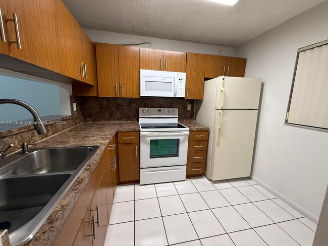 Photo - 3396 Foxcroft Rd Unit 114