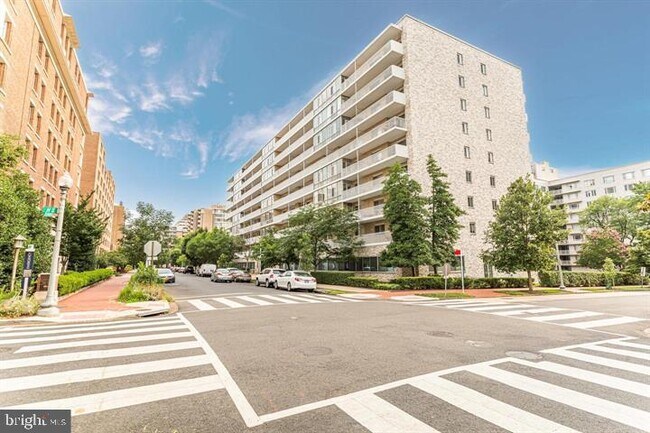 Photo - 730 24th St NW Unit 718
