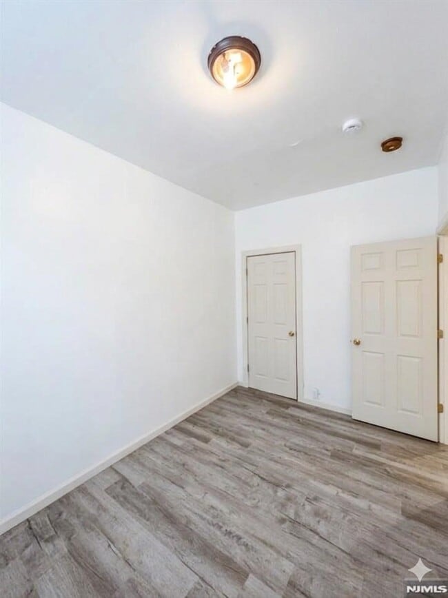 Photo - 20 N 7th St Unit 1st flr