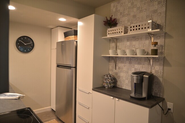 Photo - 4301 Wilkin St Unidad 2 bdr