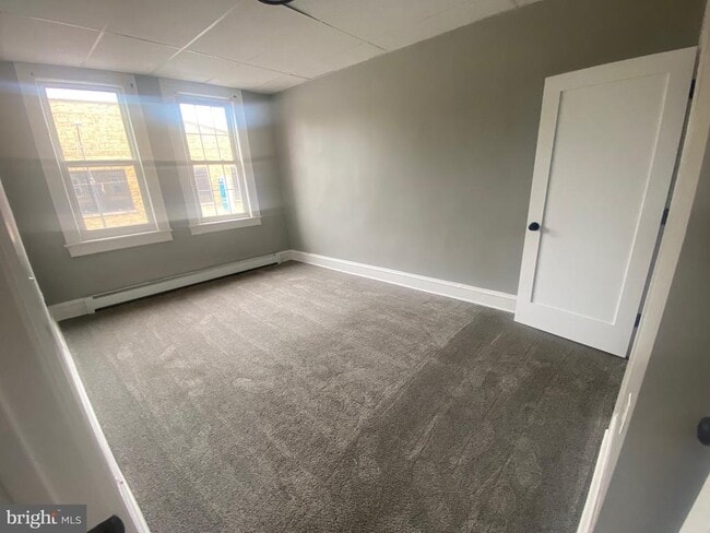 Building Photo - 202 N Main Ave Unit 3 Rental