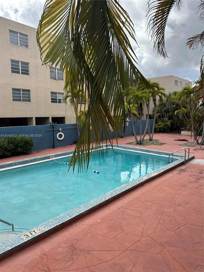 399 NW 72nd Ave Unit 310