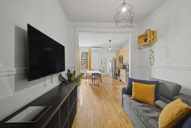 Photo - 2390 Rue Frontenac Unit SI FL3-ID1543105P