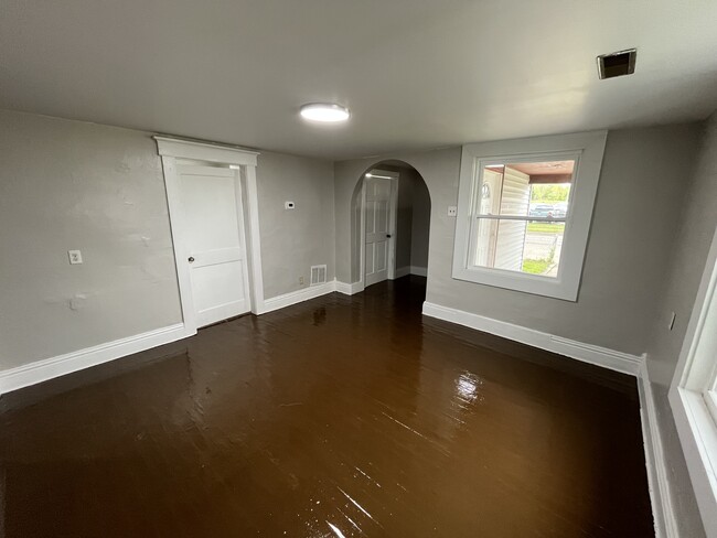 Photo - 2316 S Walnut St