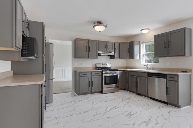 Photo - 399 Fulton St