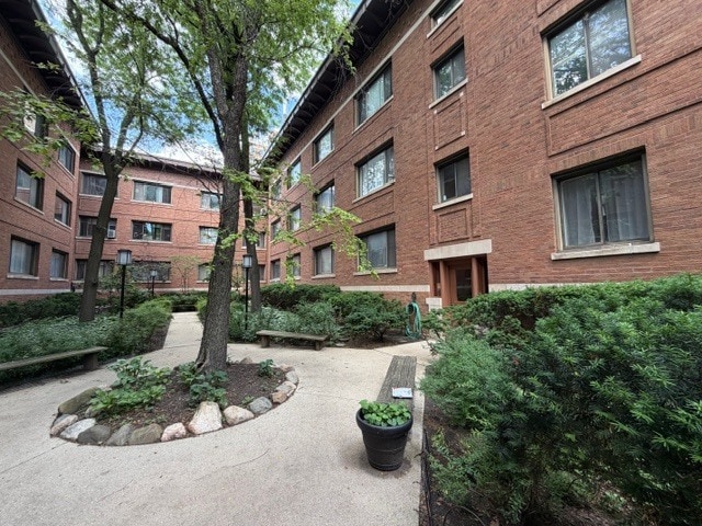 Building Photo - 804 W Lakeside Pl Unit 201