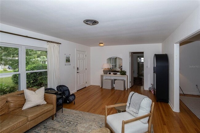 Photo - 1434 Roosevelt St
