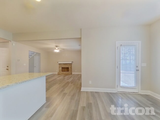 Photo - 10 Berkmar Way